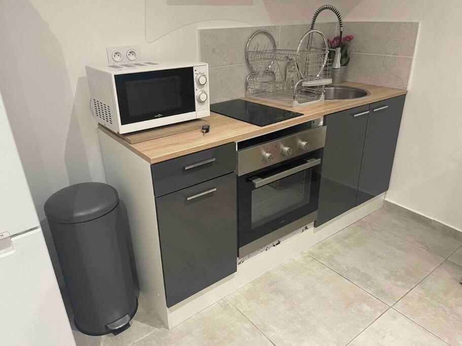 Toulon: Superbe Appartement Atypique 2 Chambres Esterno foto